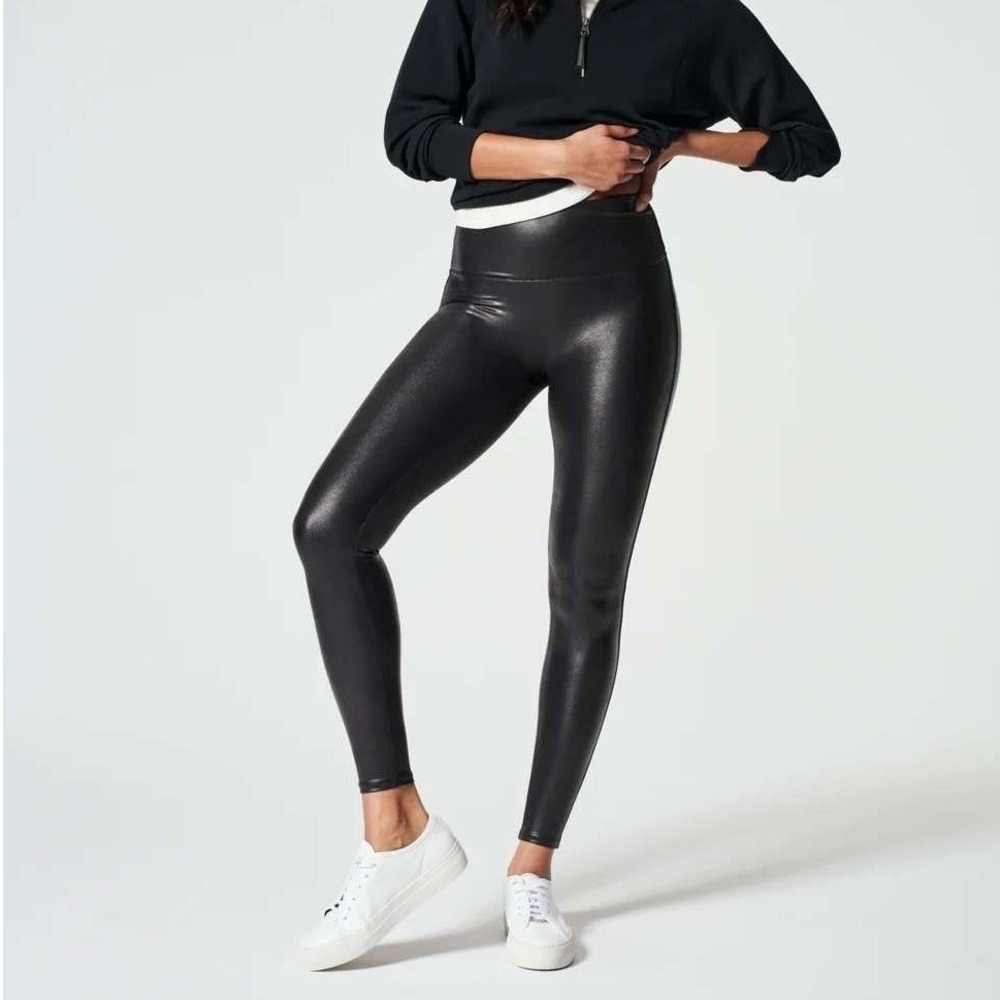 Spanx Women's Faux Leather Legging Size Medium Shape Wear